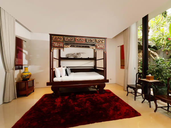 Villa Svarga - Relaxing guest bedroom east